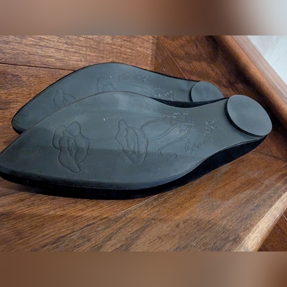 Velvet slip on shoes women's size 7 Penny Loves Kenny Soft black Flats - Picture 5 of 7
